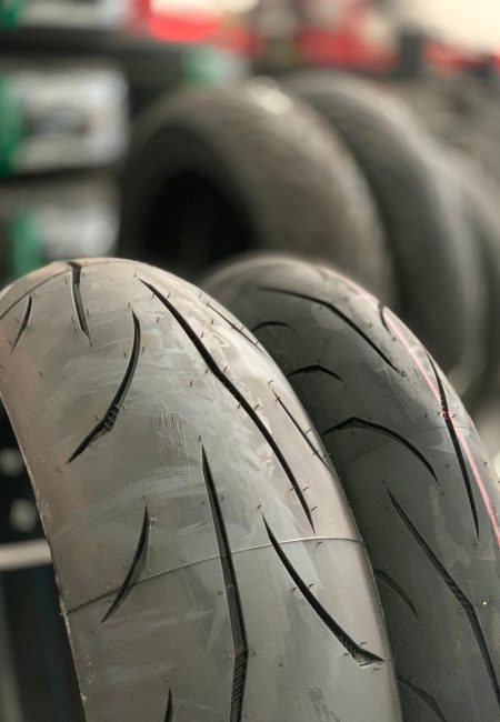 Pneumatici moto Chieri - vendita e montaggio gomme moto tutte le marche